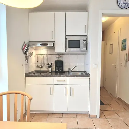 Moderne Mit Balkon - Ostseeurlaub In アパート ゼリン