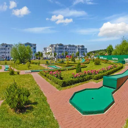 Moderne Mit Balkon - Ostseeurlaub In ゼリン